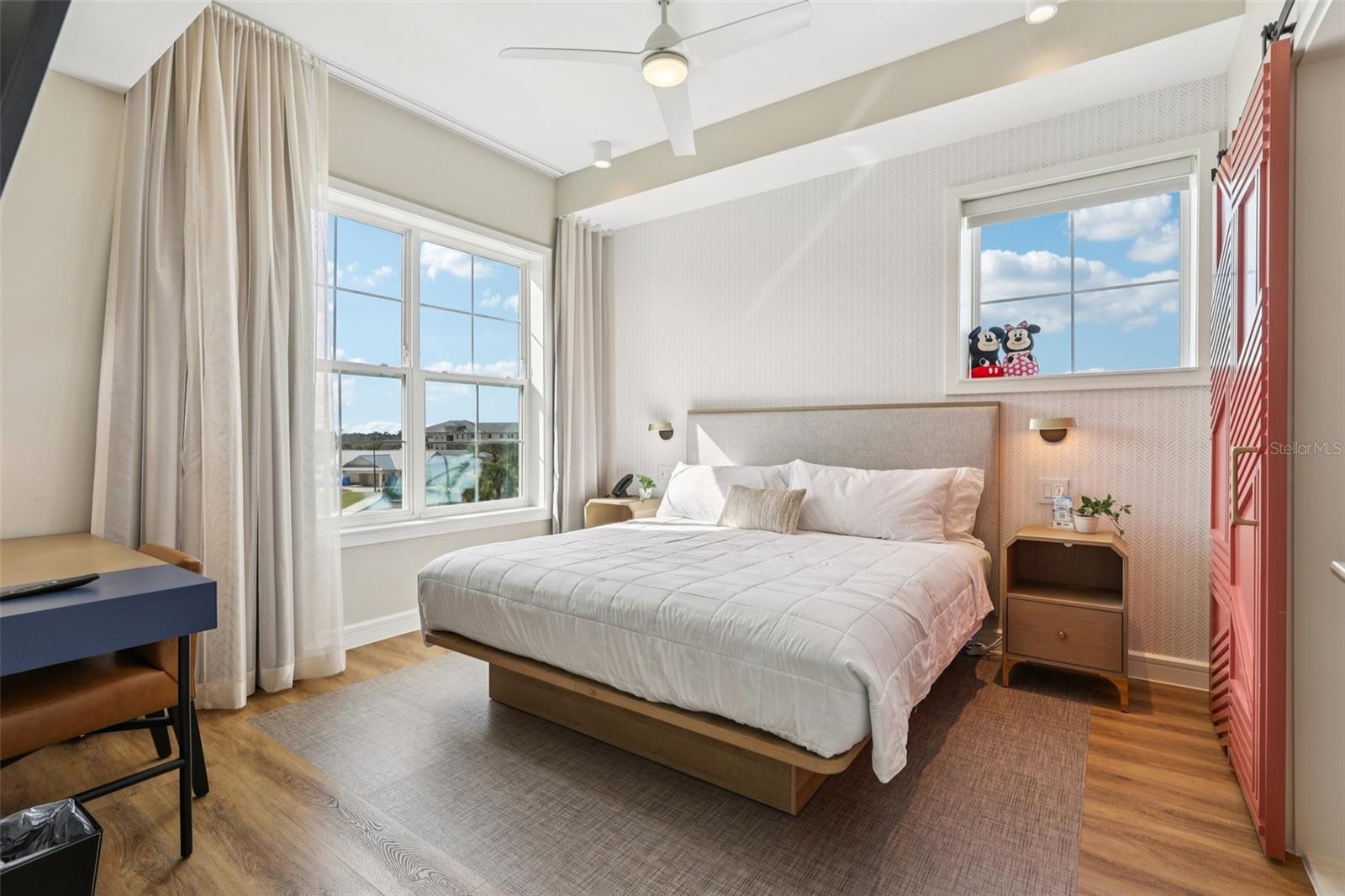 SUNSET WALK HOTEL CONDO PH 1 - Residential