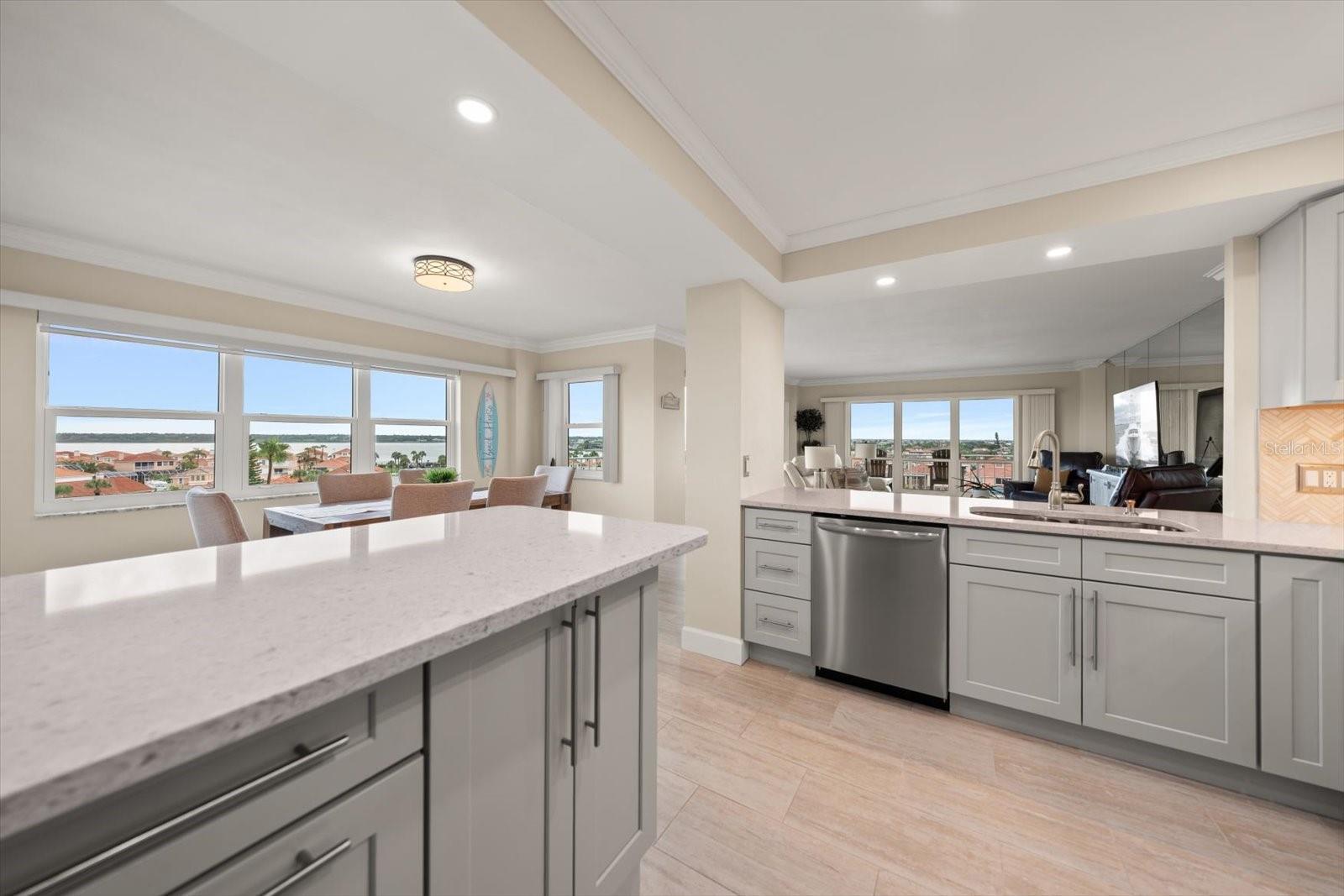 1621 GULF BOULEVARD 607