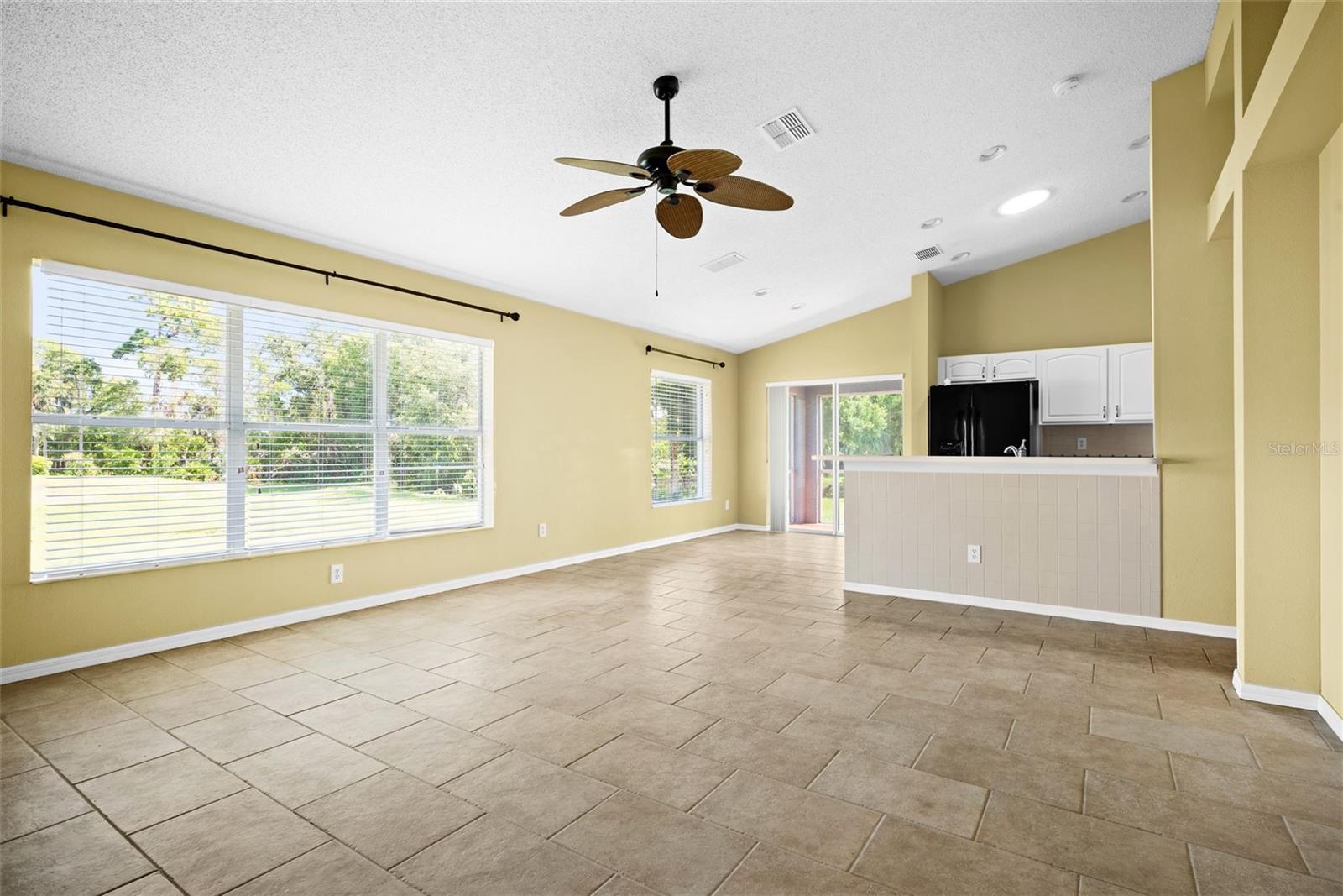 2926 WALNUT GROVE COURT