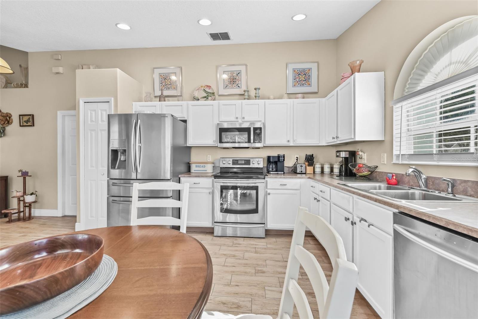 ORANGE TREE PH 06 - Residential