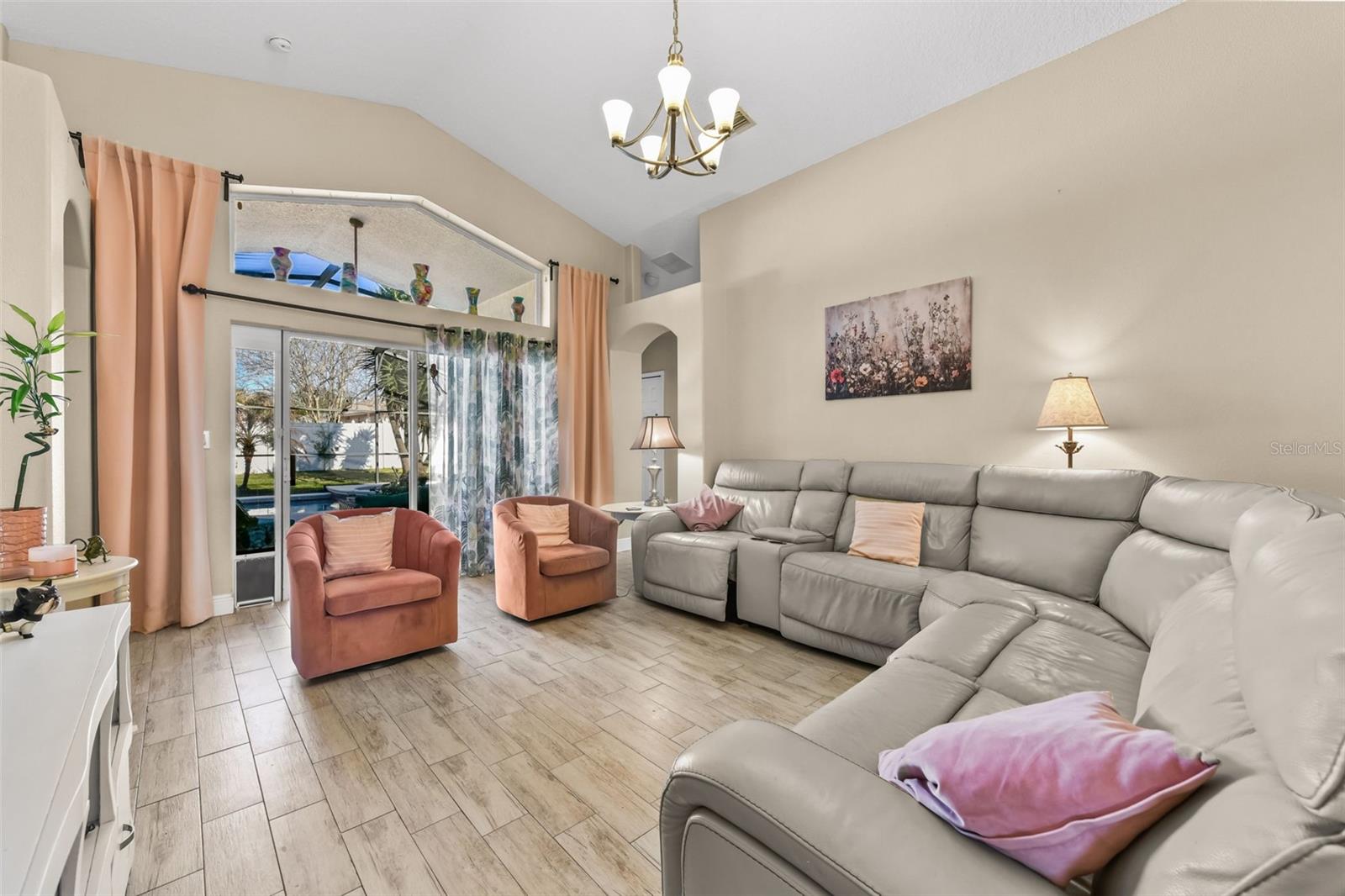 ORANGE TREE PH 06 - Residential