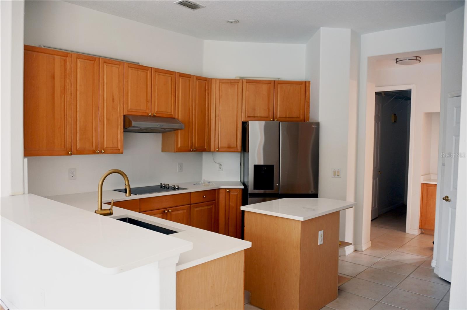 8800 OAK LANDINGS COURT