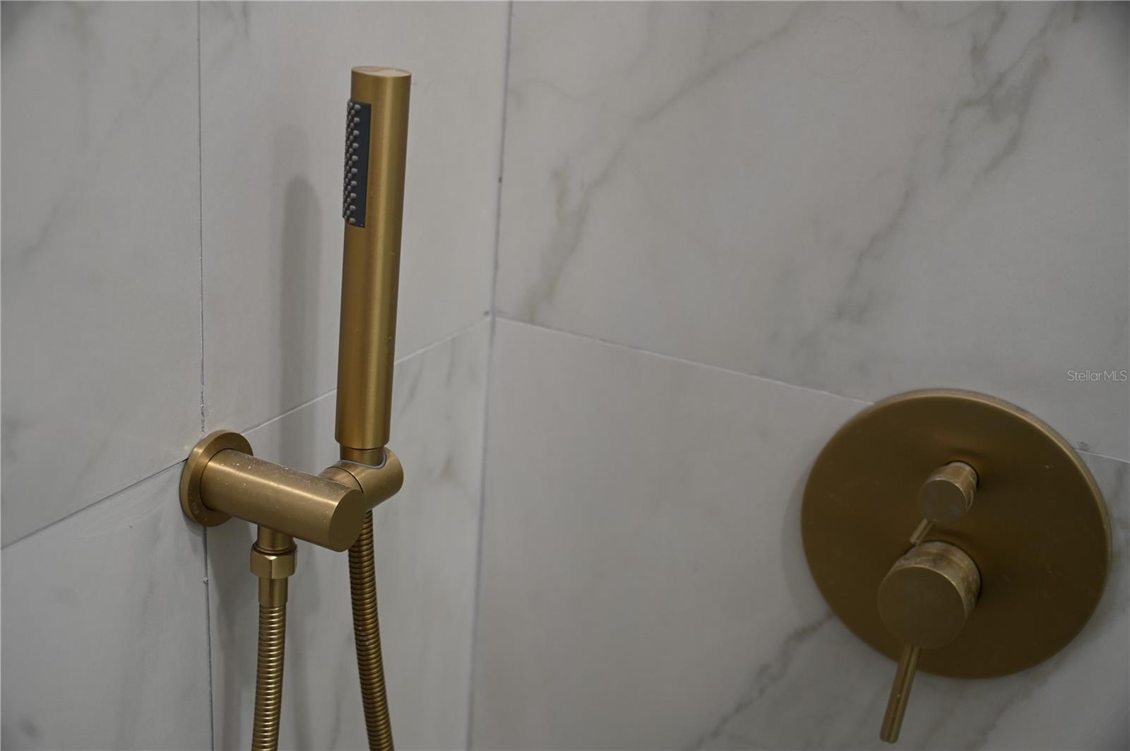 HERITAGE BAY DRIVE PHILLIPS FLR - Residential