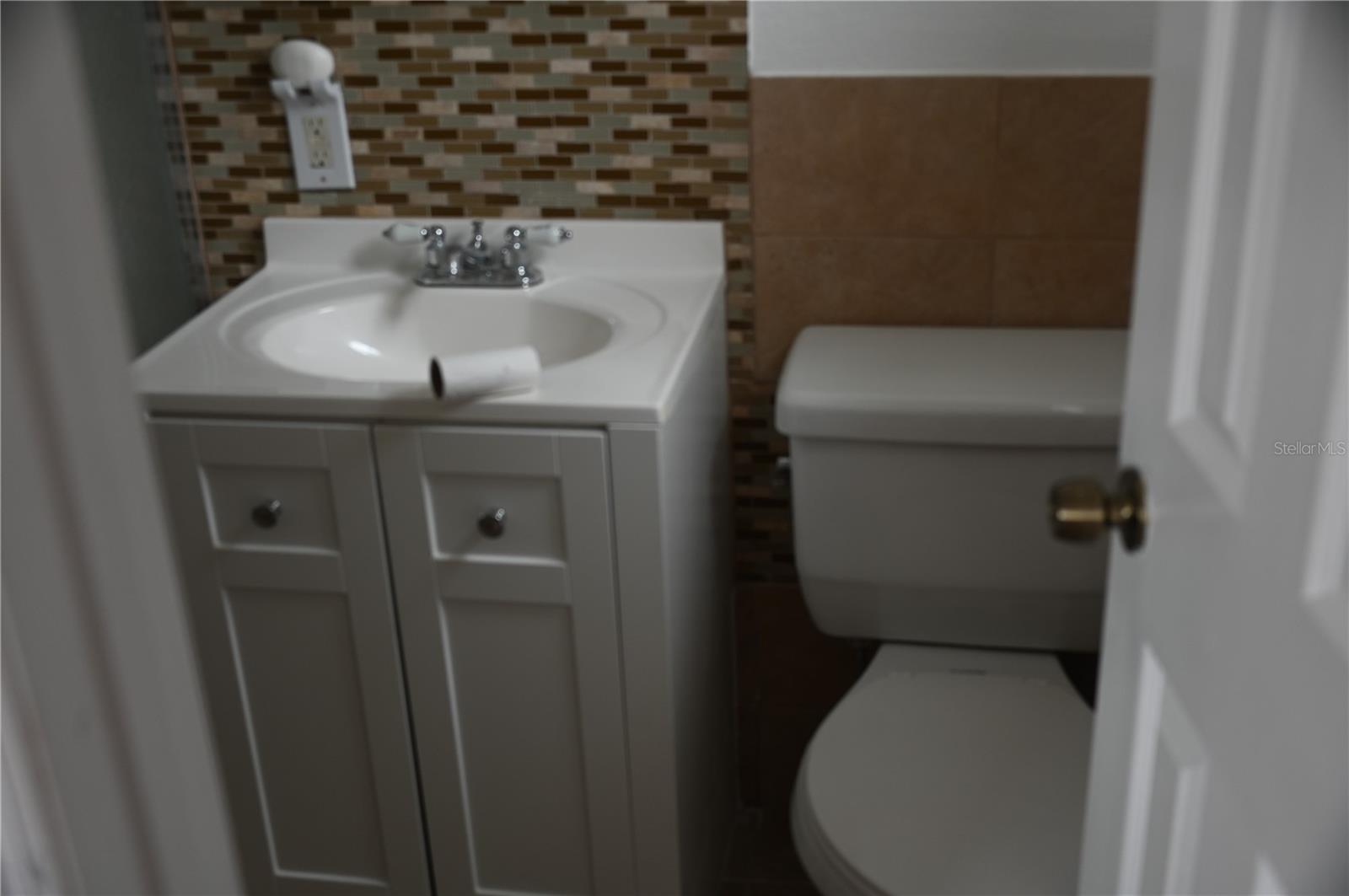 HERITAGE BAY DRIVE PHILLIPS FLR - Residential