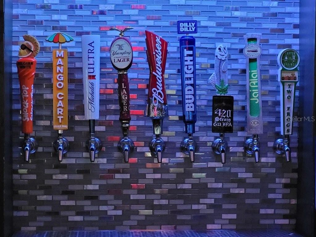 Photo of 19201 Cortez Boulevard, Brooksville, FL 34601 (MLS # W7877367)