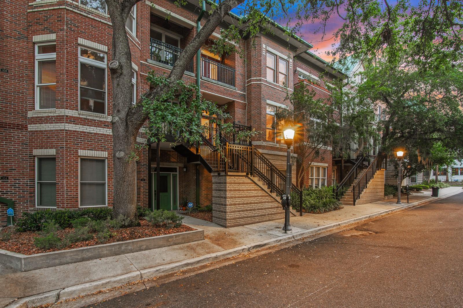 120 NE 4TH STREET