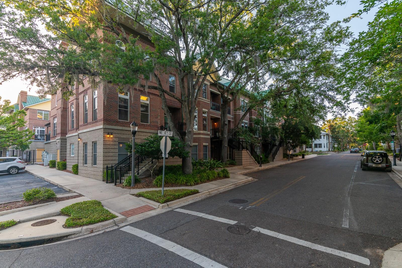 120 NE 4TH STREET