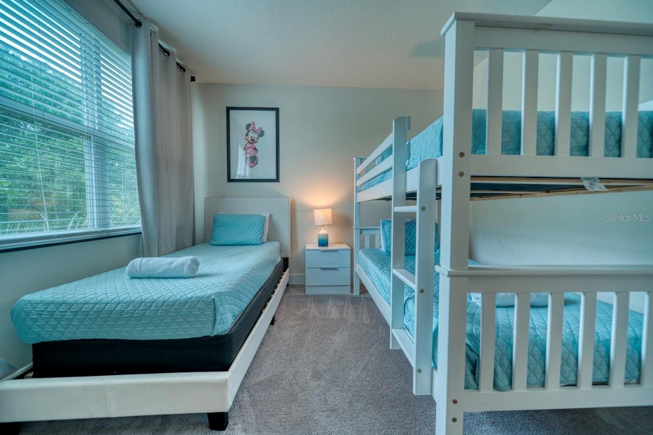 HIDDEN FOREST AT SILVER CREEK - Residential