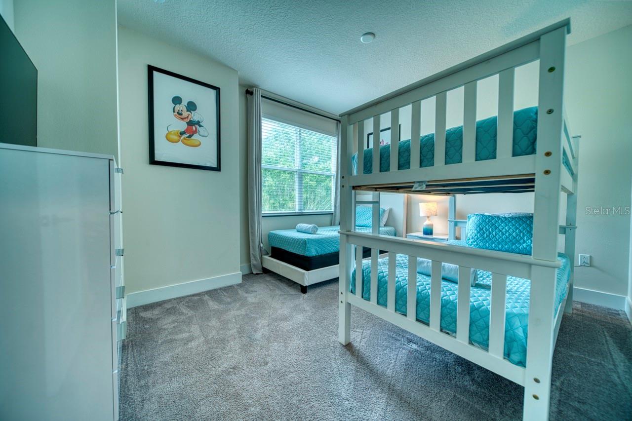 HIDDEN FOREST AT SILVER CREEK - Residential