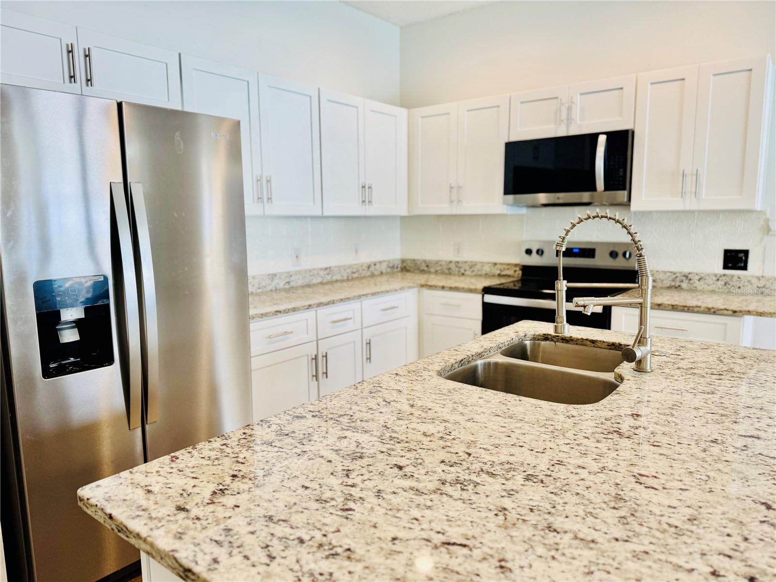 TAMARIND PARKE AT CYPRESS WOODS UNIT 1 - Residential