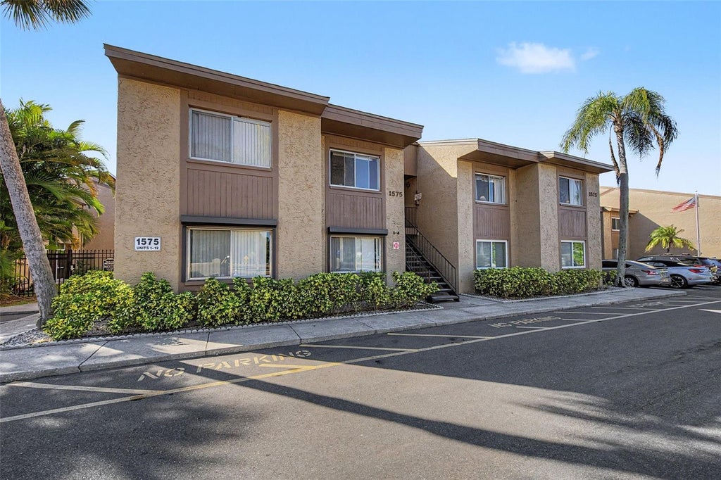 Photo of 1575 Greenlea Drive #4, Clearwater, FL 33755 (MLS # TB8562687)