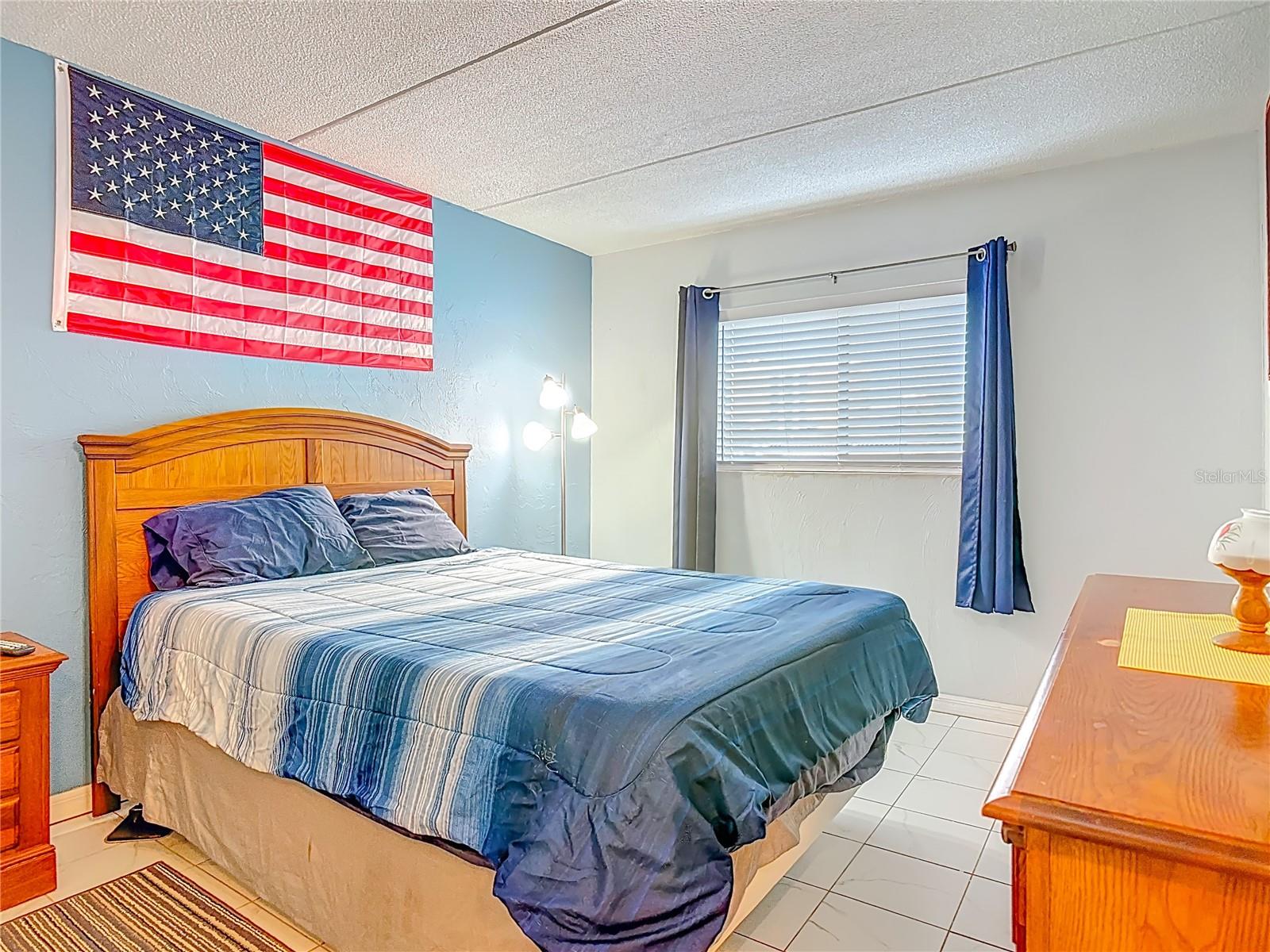 SUMMER WINDS CONDO - Residential