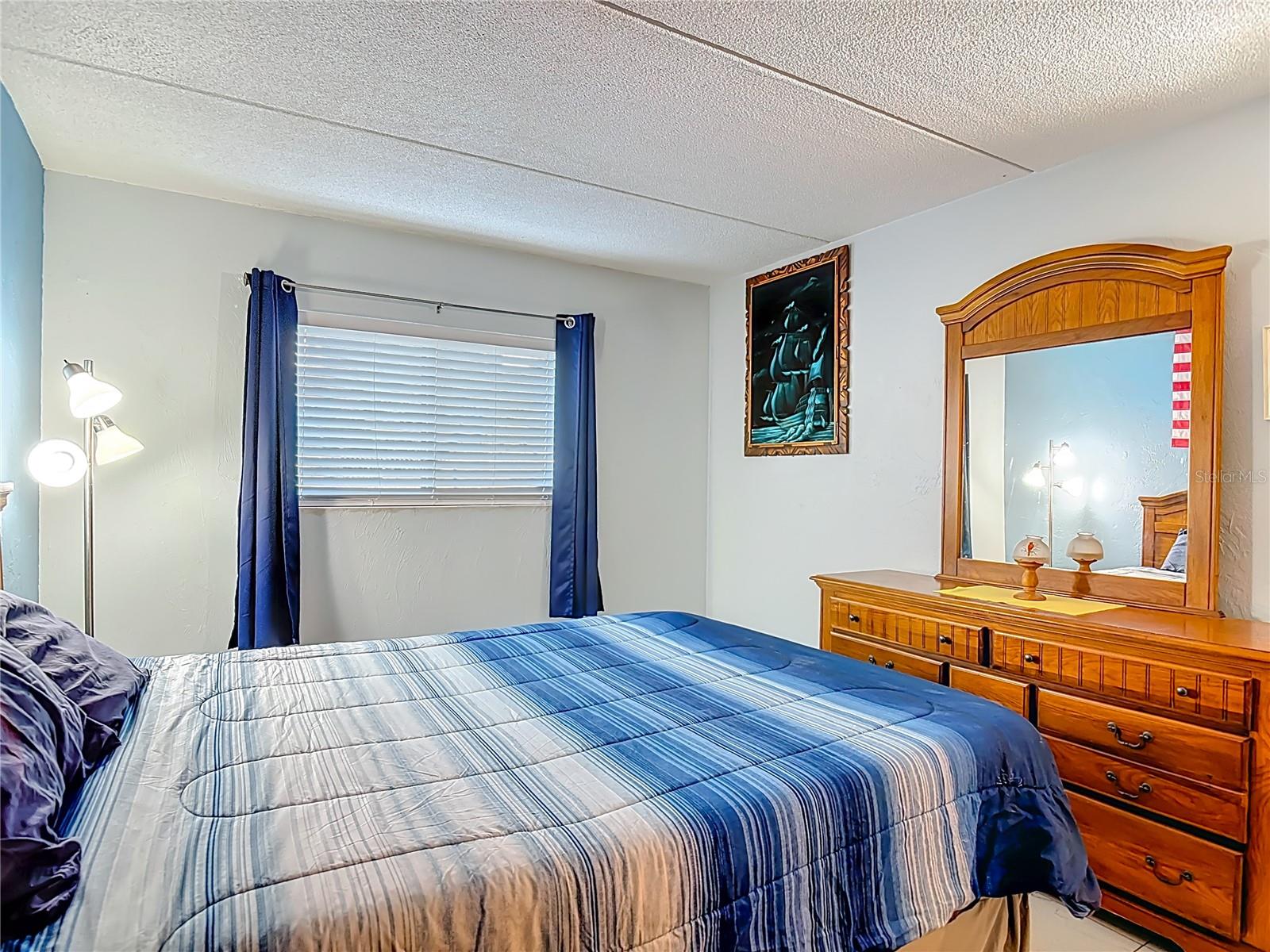 SUMMER WINDS CONDO - Residential