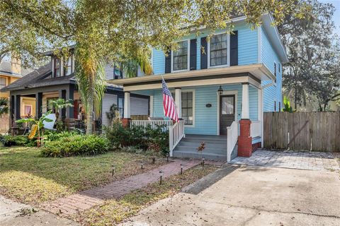 Photo of 203 E 10th Street, Sanford, FL 32771 (MLS # O6371344)