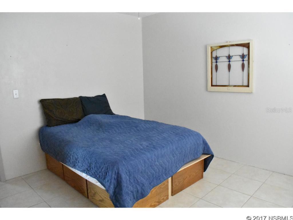 Lighthouse Shores Twnhms Condo - Residential