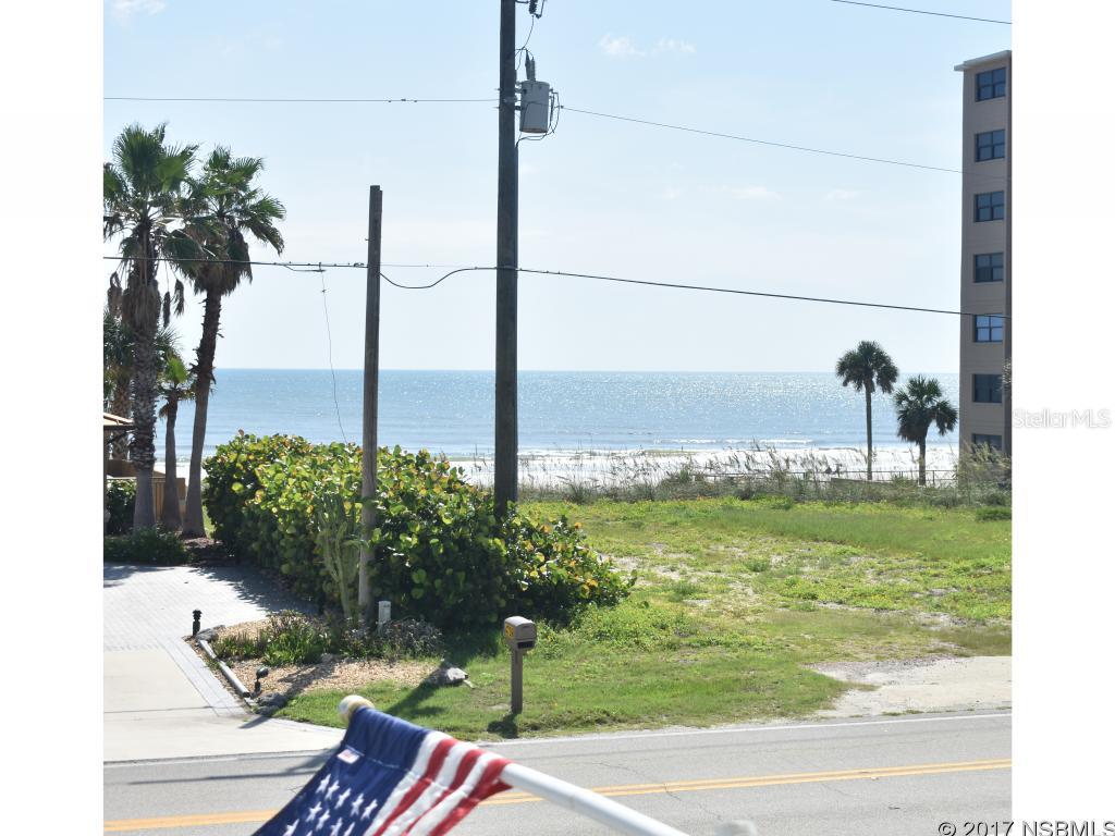 Lighthouse Shores Twnhms Condo - Residential