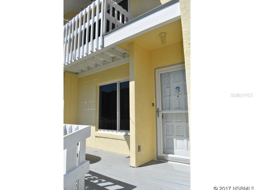 Lighthouse Shores Twnhms Condo - Residential