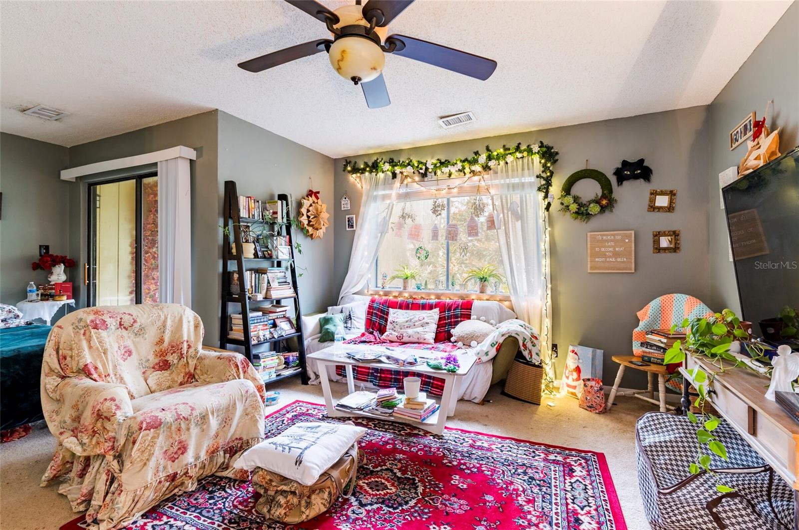 STONE CREEK POINTE A CONDOMINI - Residential