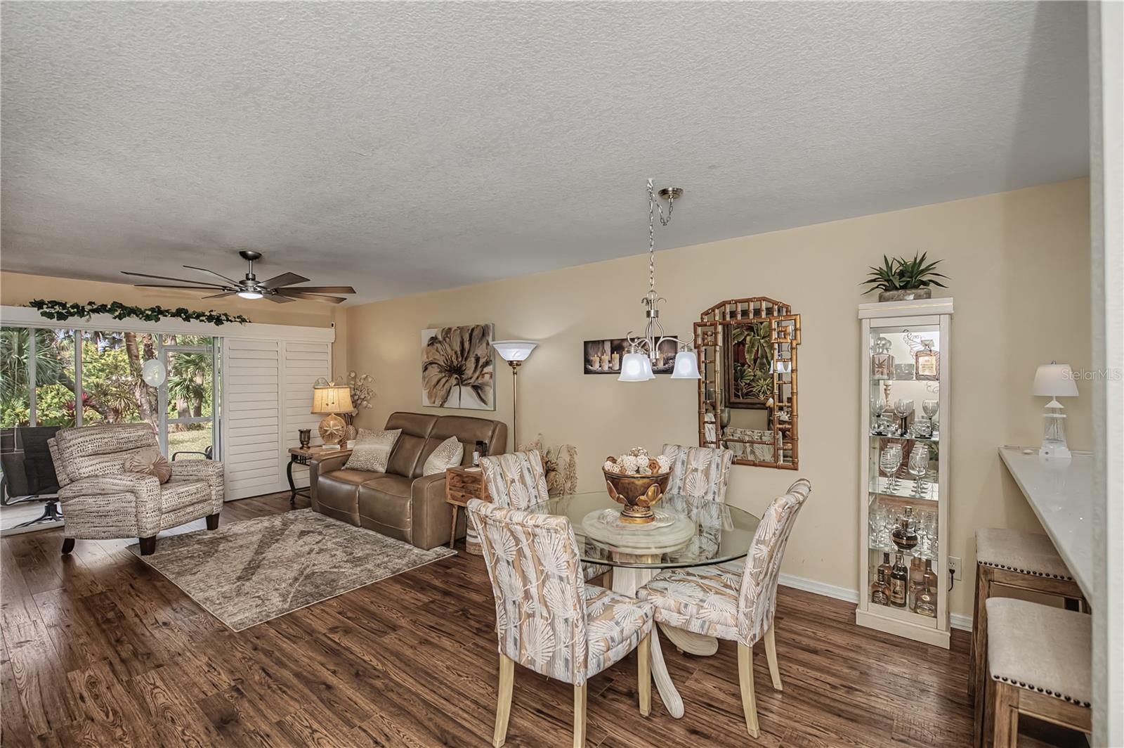 HERITAGE OAK PARK WATERS EDGE - Residential