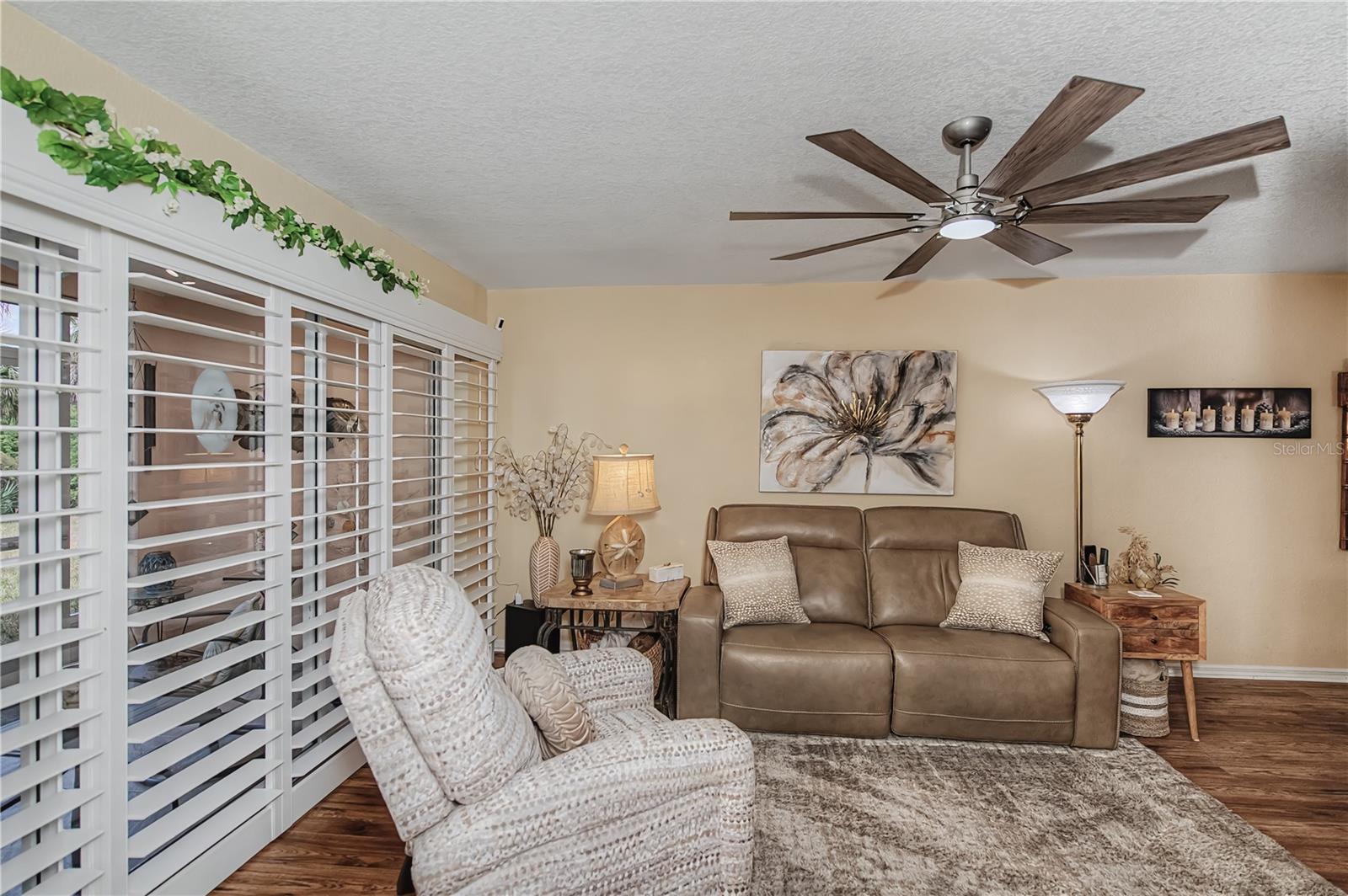 HERITAGE OAK PARK WATERS EDGE - Residential