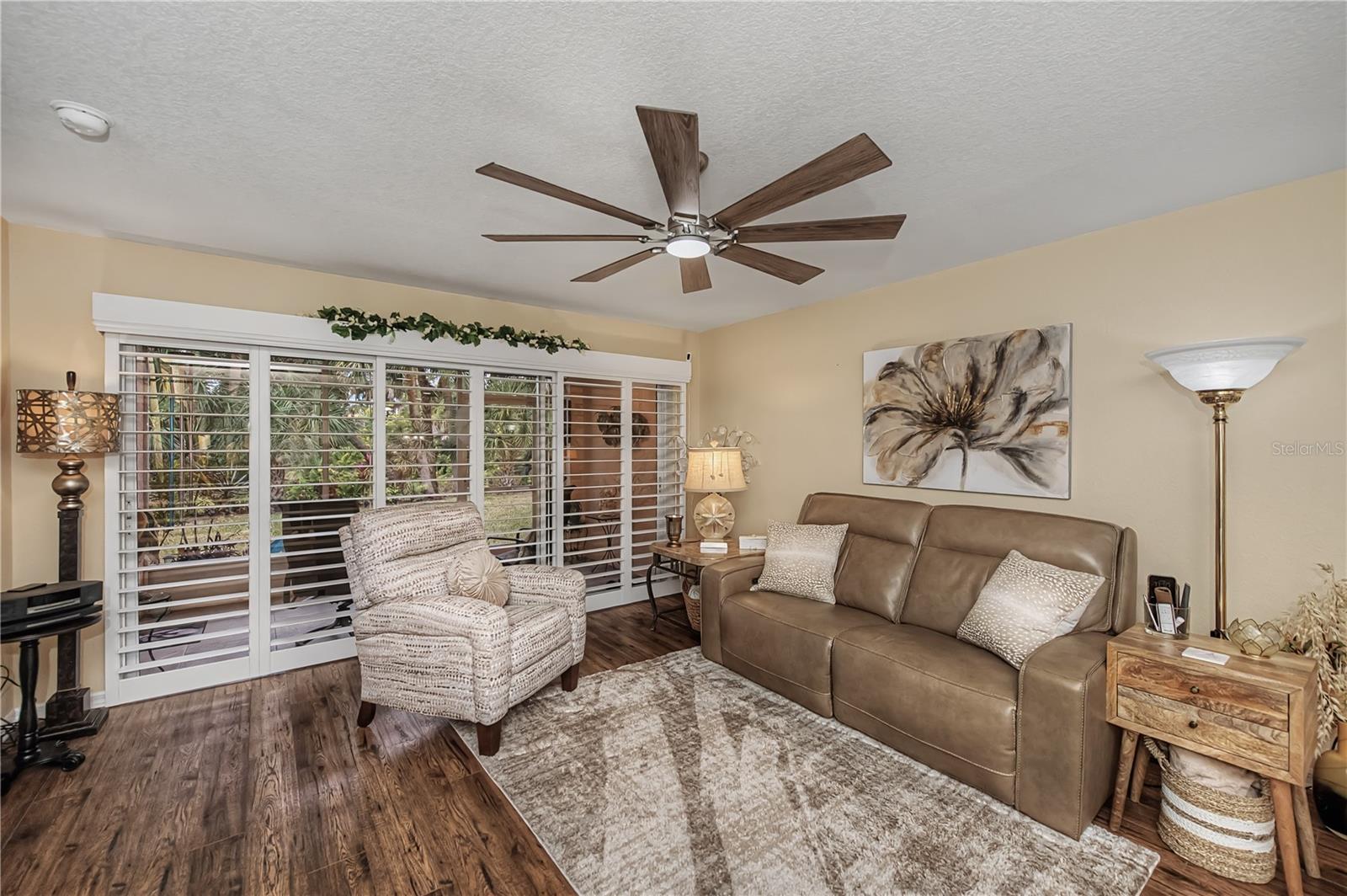 HERITAGE OAK PARK WATERS EDGE - Residential