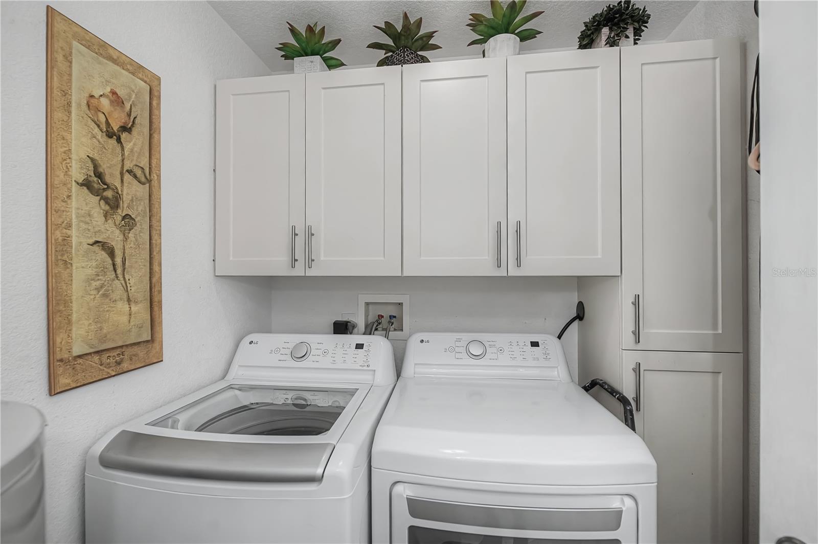 HERITAGE OAK PARK WATERS EDGE - Residential