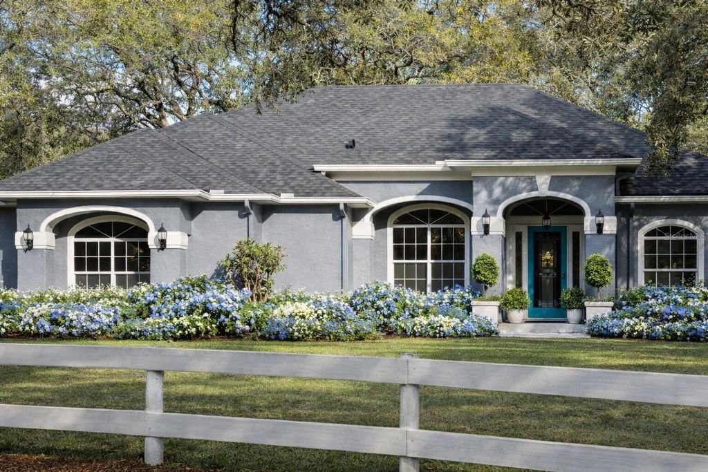 Photo of 33015 Sahara Court, Sorrento, FL 32776 (MLS # O6398415)