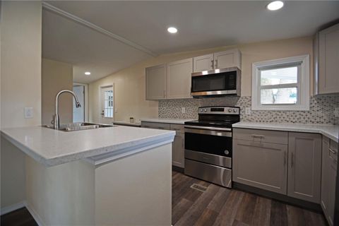 A home in BROOKSVILLE