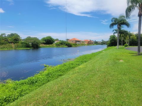 A home in SEMINOLE