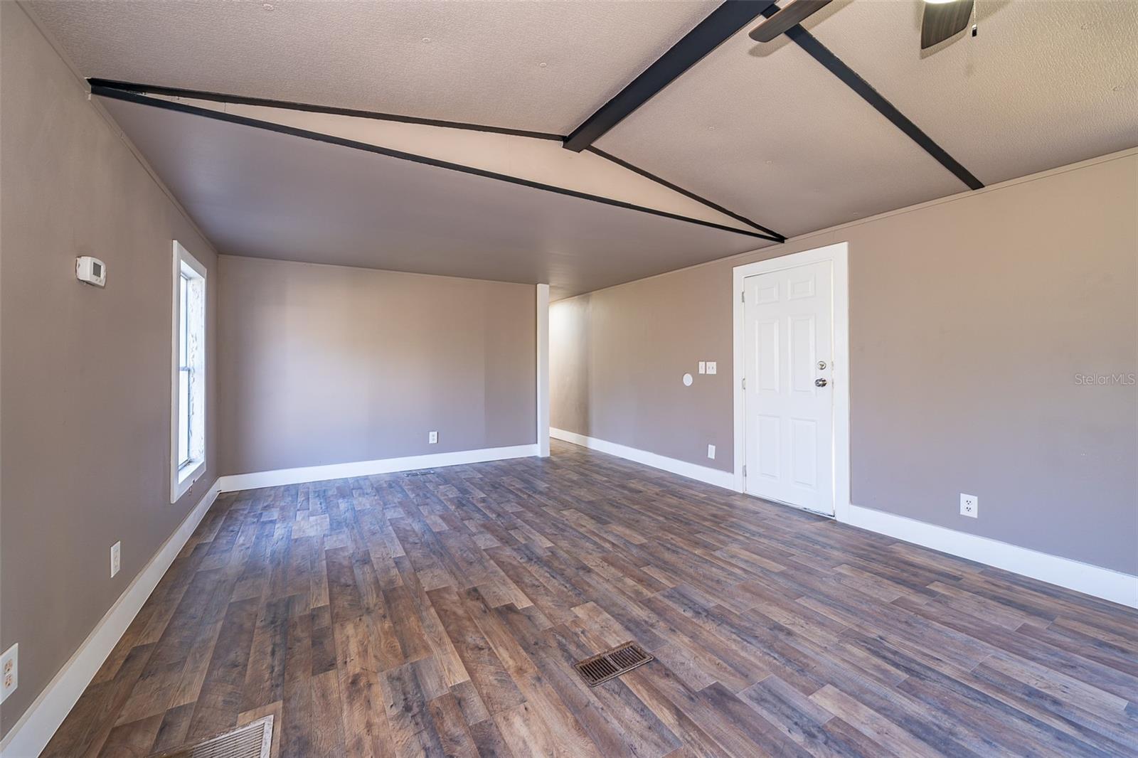LADY LAKE SKYLINE HILLS UNIT 01 - Residential Lease