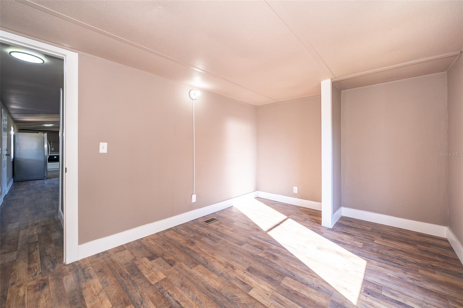 LADY LAKE SKYLINE HILLS UNIT 01 - Residential Lease
