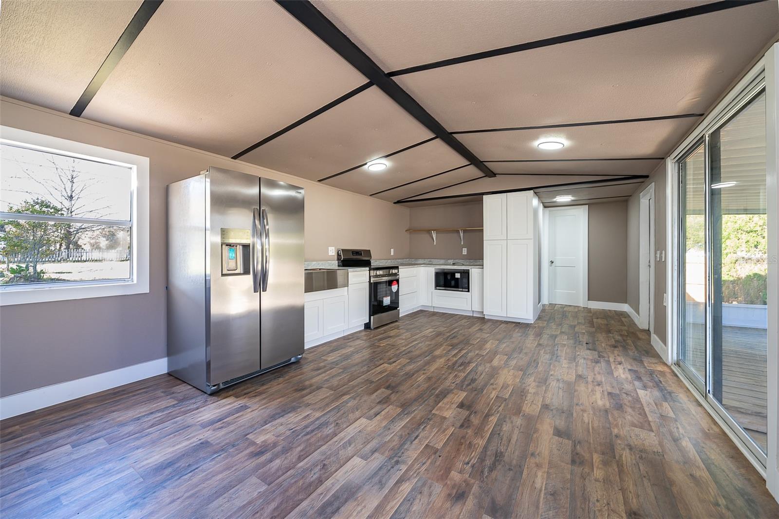 LADY LAKE SKYLINE HILLS UNIT 01 - Residential Lease