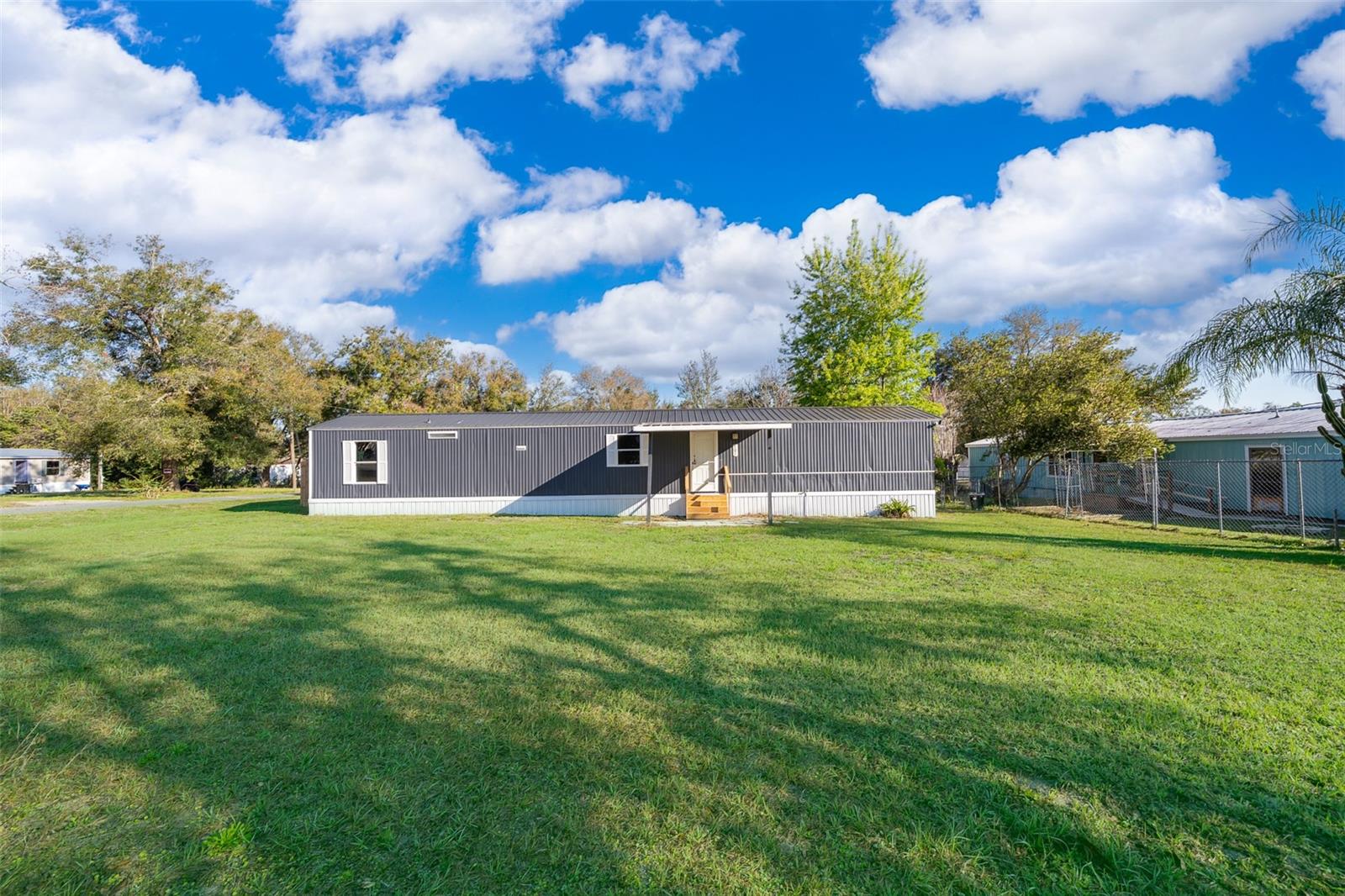 LADY LAKE SKYLINE HILLS UNIT 01 - Residential Lease
