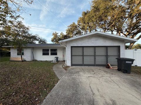 2076 BUTTERNUT CIRCLE W CLEARWATER FL 33763