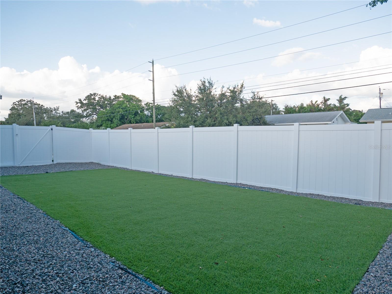 OAKHURST GROVES - Residential