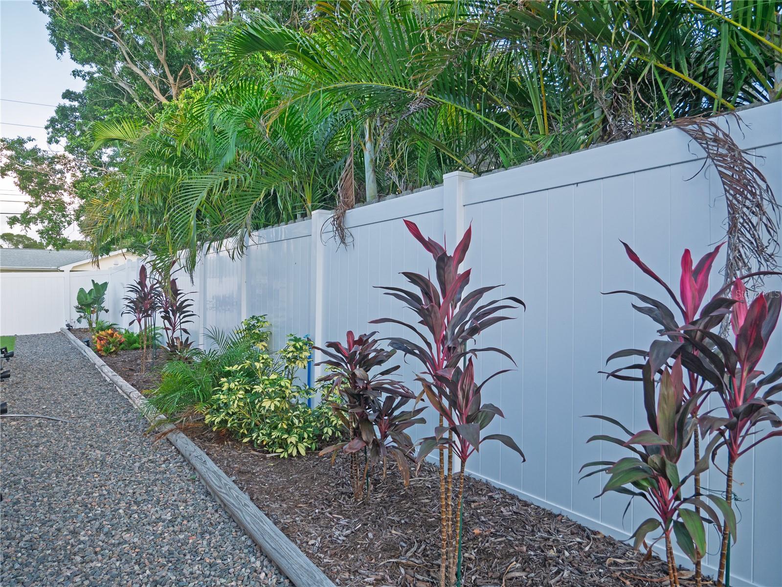 OAKHURST GROVES - Residential