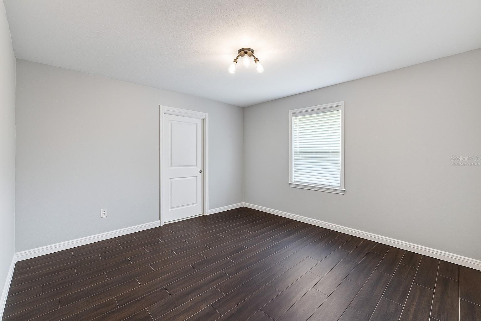 LONGDALE - Residential