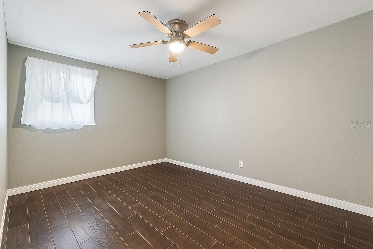 LONGDALE - Residential