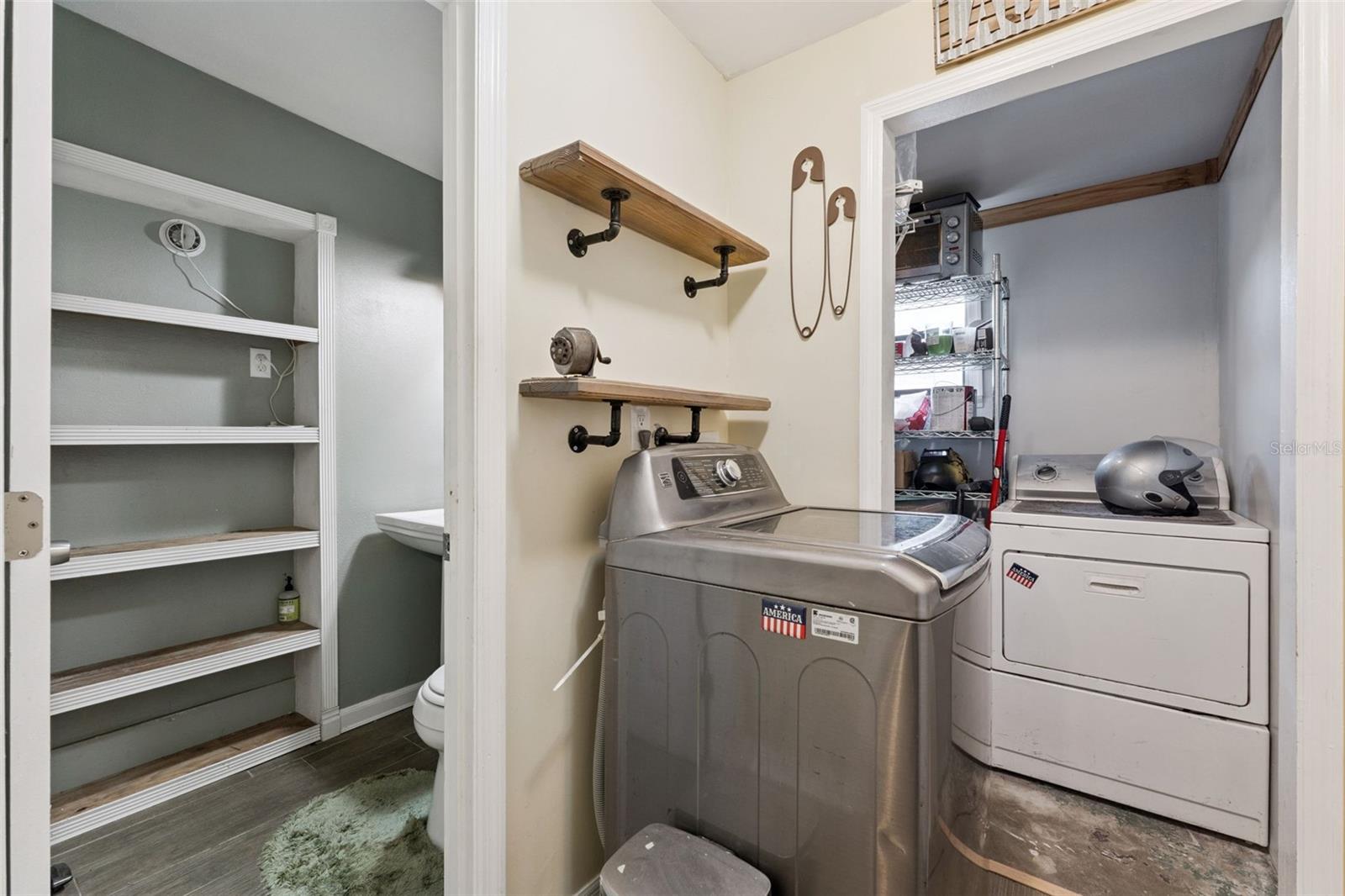 LONGDALE - Residential