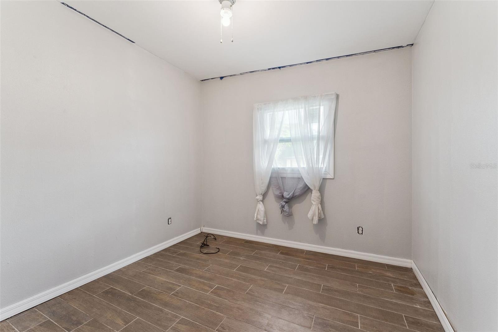 LONGDALE - Residential