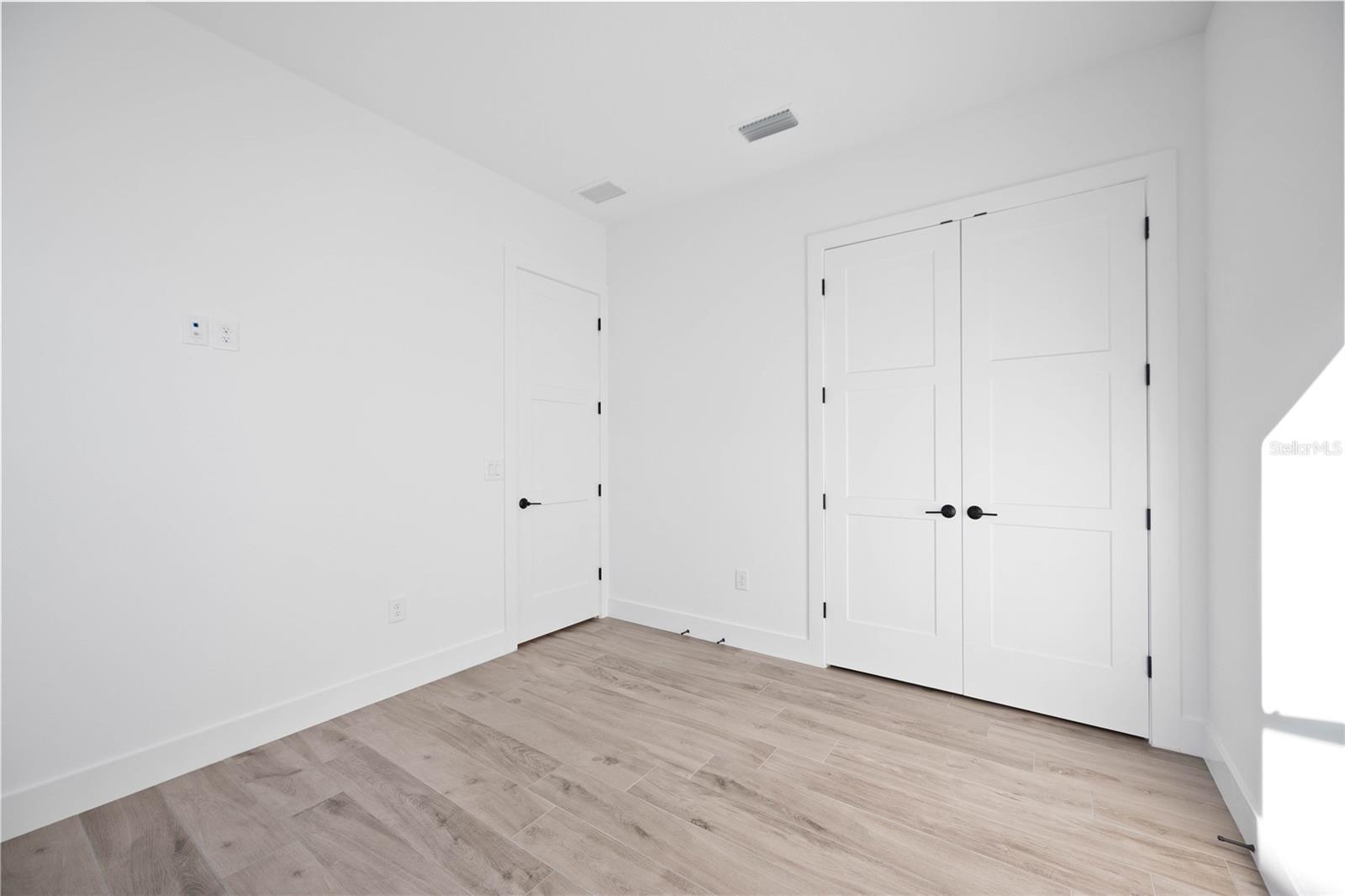 WORTHINGTON - Residential