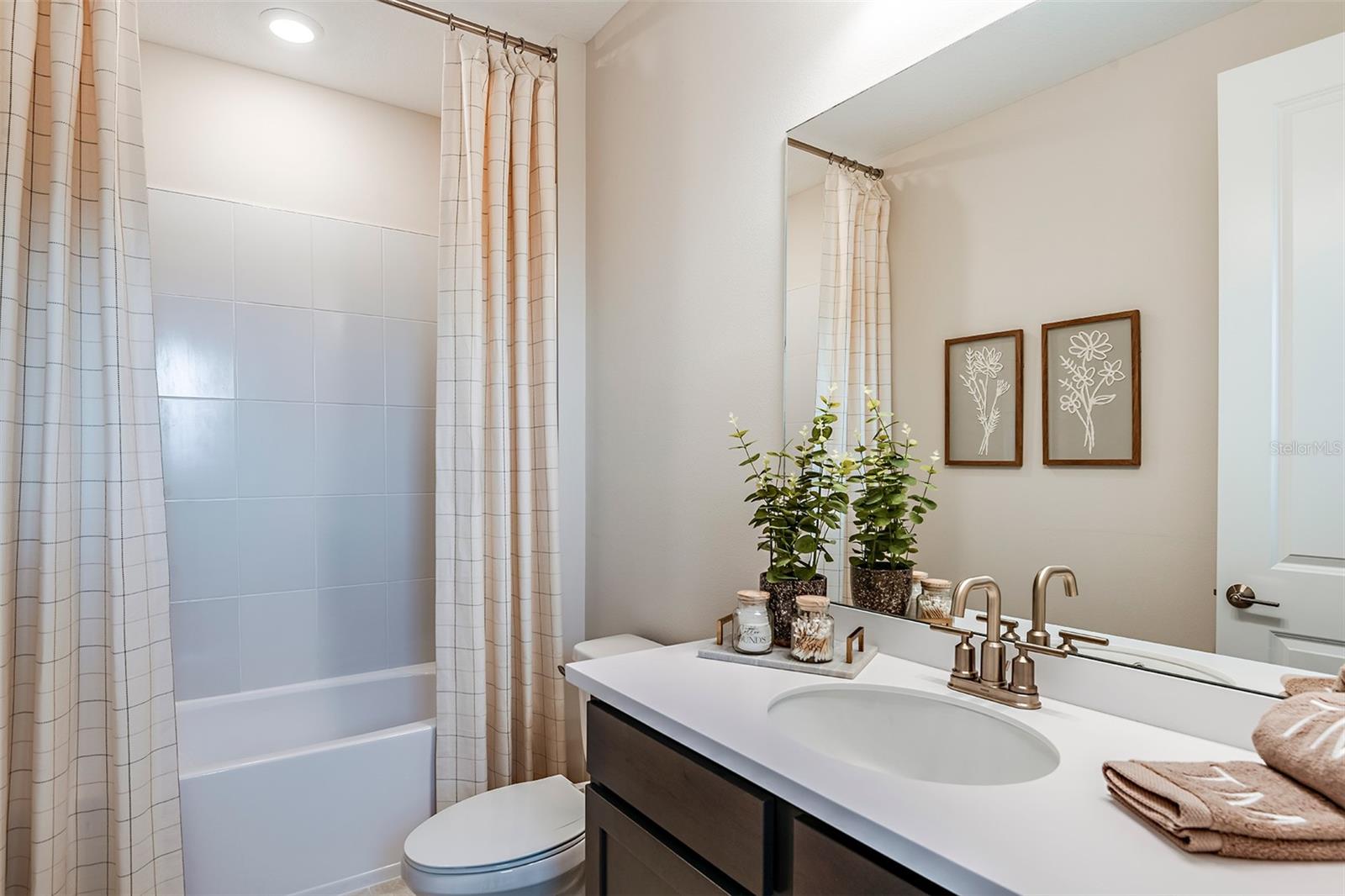 INDIGO CREEK - Residential
