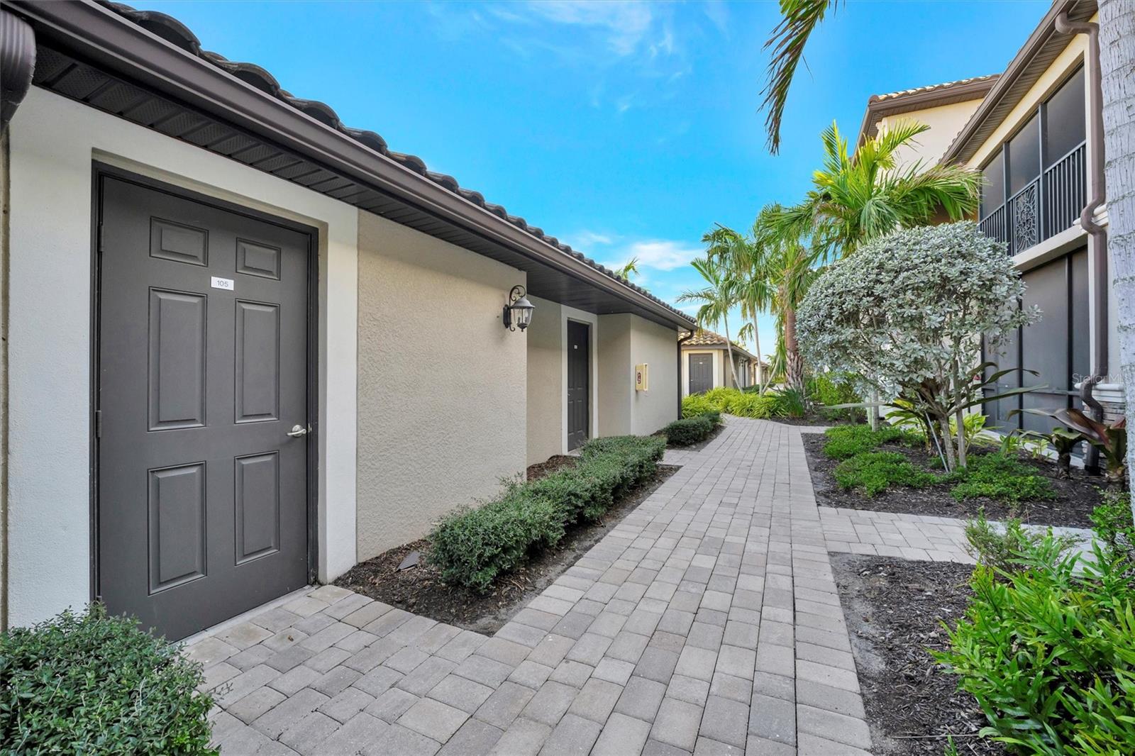 5527 PALMER CIRCLE 105