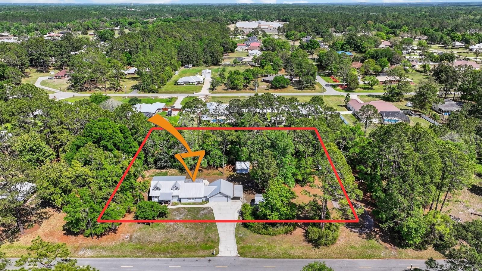 ROUND LAKE - Residential