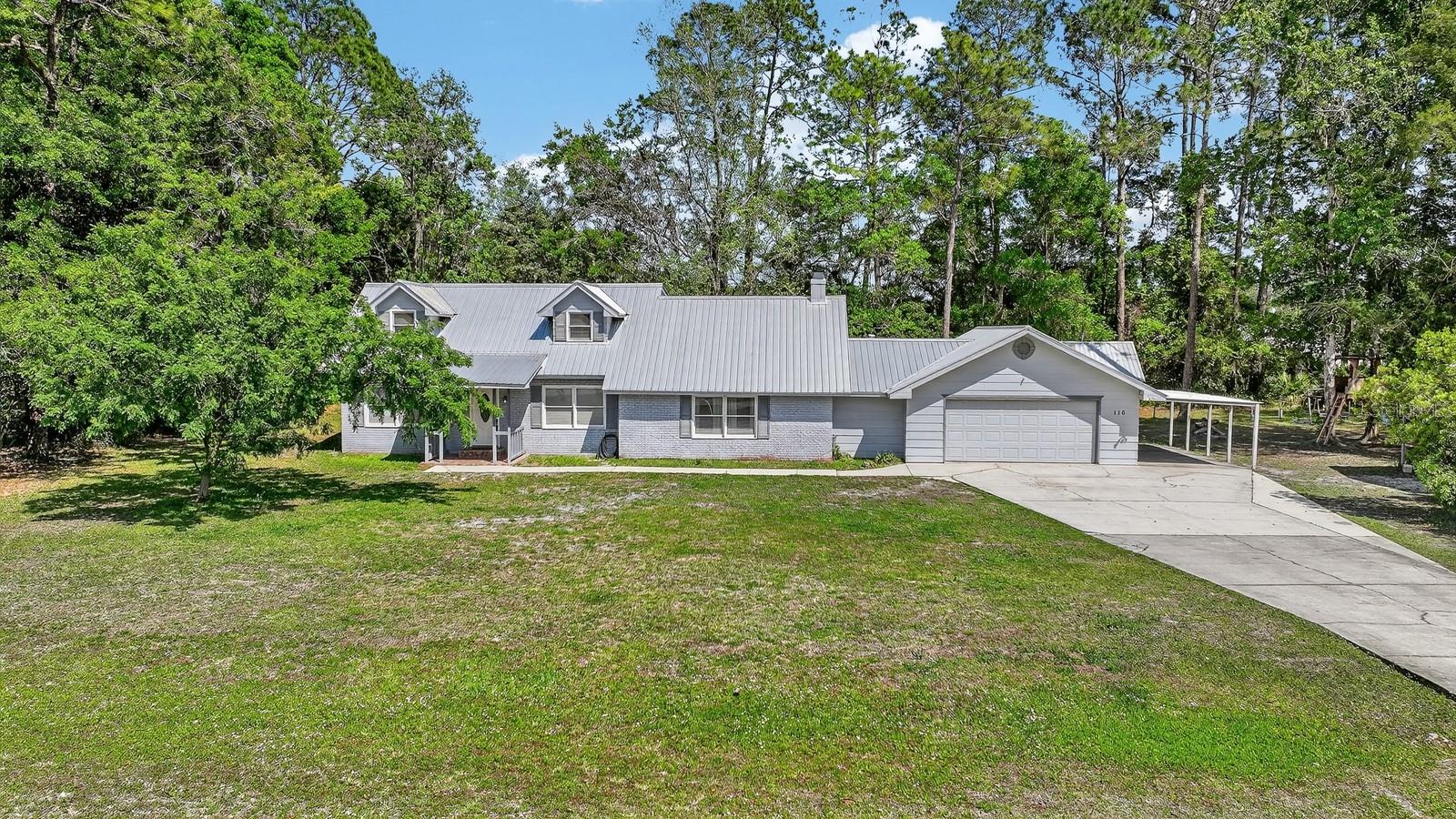 ROUND LAKE - Residential