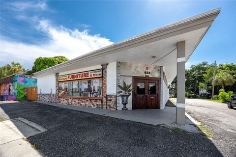923 DR MARTIN LUTHER KING JR STREET S ST PETERSBURG FL 33705