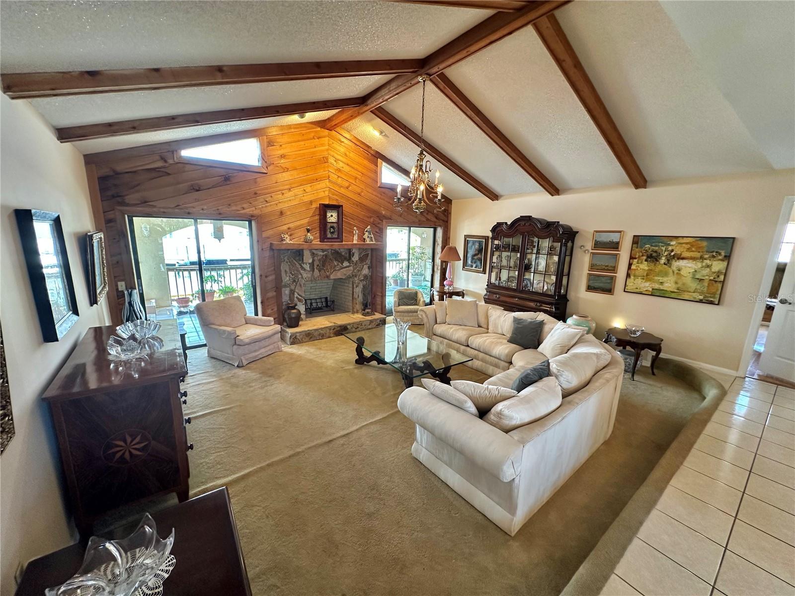 FLOR A MAR - Residential