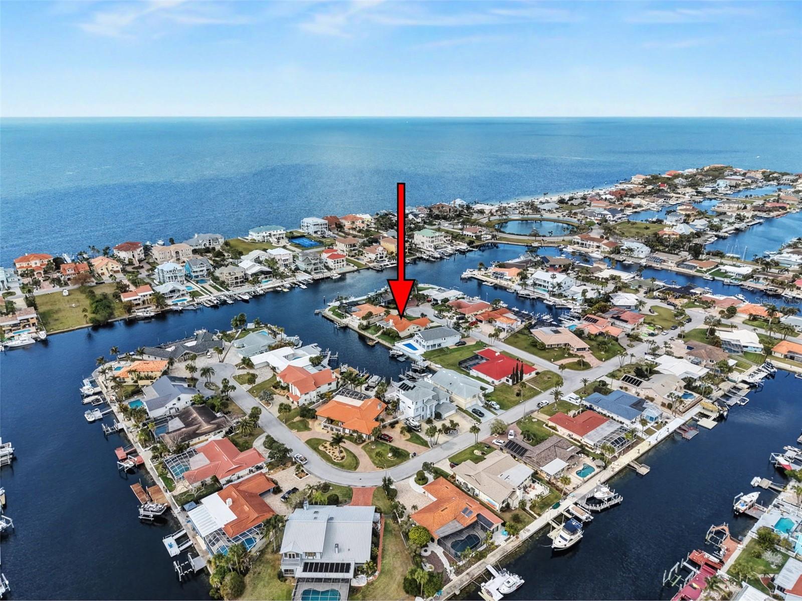 FLOR A MAR - Residential