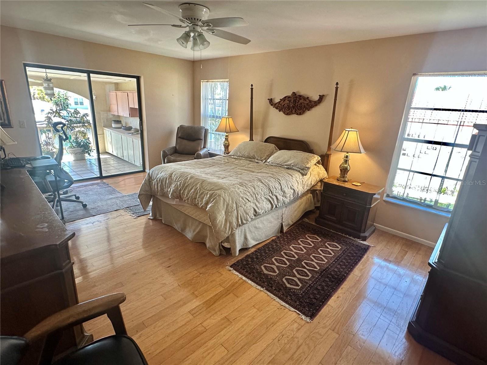 FLOR A MAR - Residential