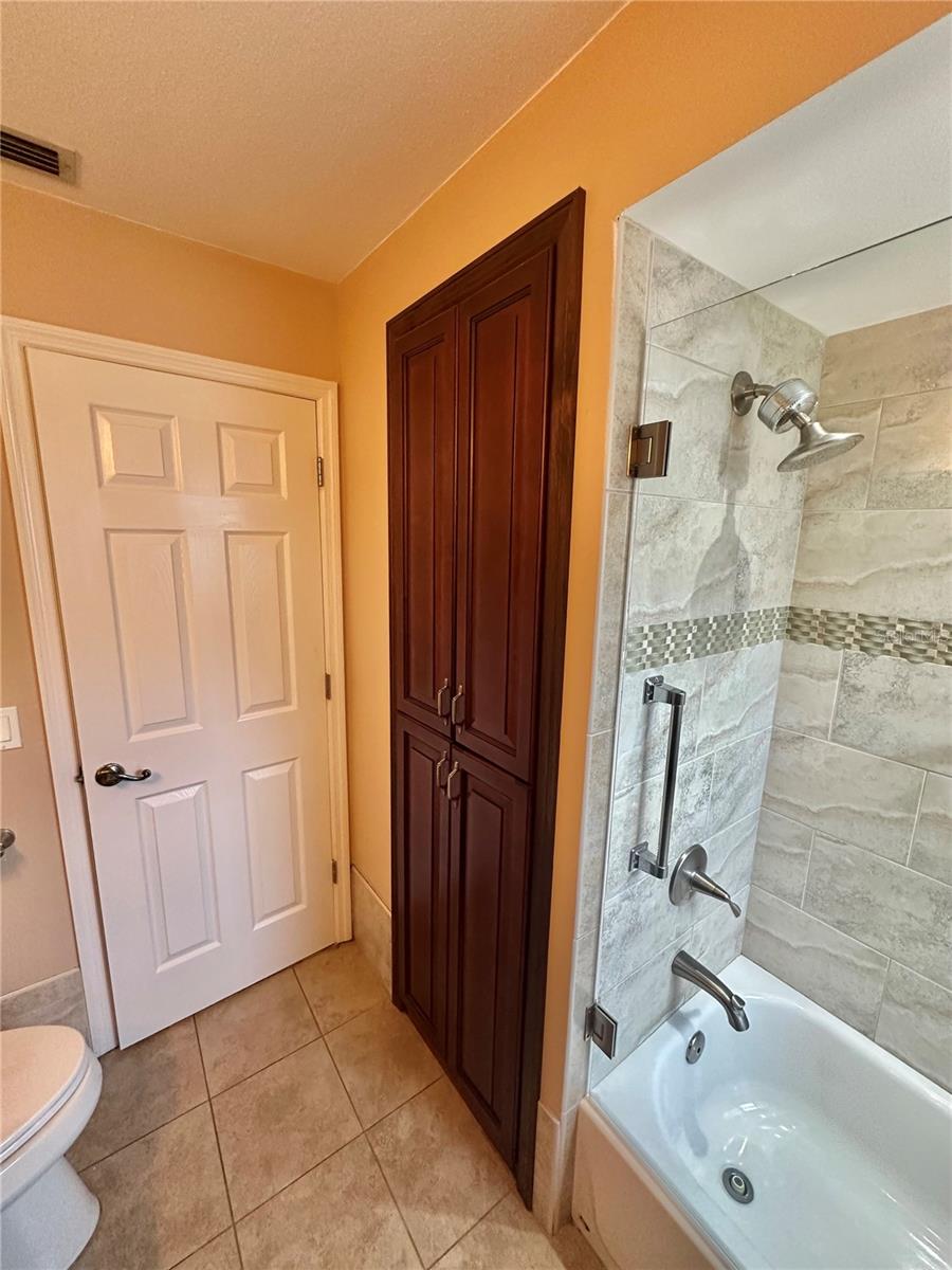 FLOR A MAR - Residential